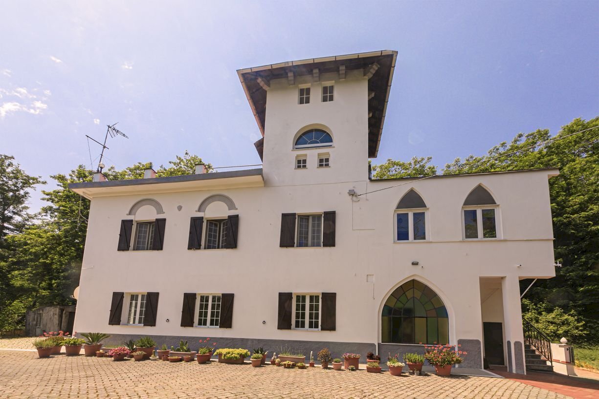 esterno villa - Casa indipendente Via alle Scuole di San Biagio 10, Genova (zona Pontedecimo) - foto 1