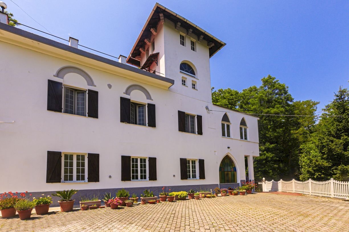 esterno villa - Casa indipendente Via alle Scuole di San Biagio 10, Genova (zona Pontedecimo) - foto 3