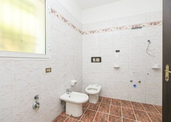 bagno pt - Casa indipendente Via alle Scuole di San Biagio 10, Genova (zona Pontedecimo) - foto 13