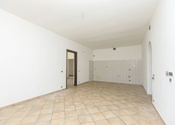 sala da pranzo con angolo cottura pt - Casa indipendente Via alle Scuole di San Biagio 10, Genova (zona Pontedecimo) - foto 17