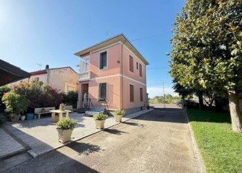 Independent house Alessandria - photo 1