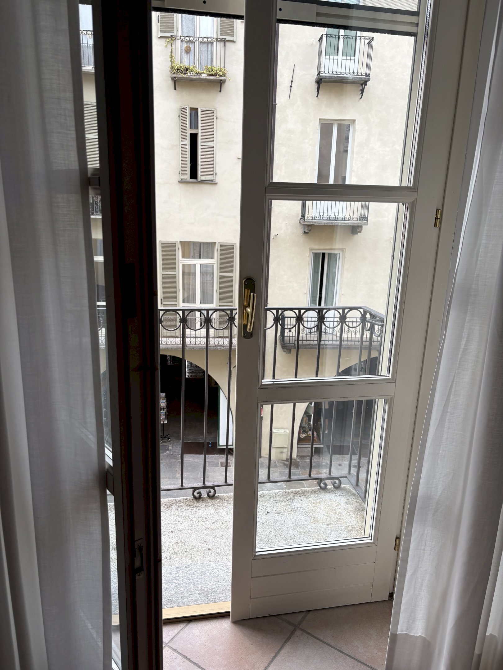 Two-room apartment Via Roma, 1, Cuneo - photo 2