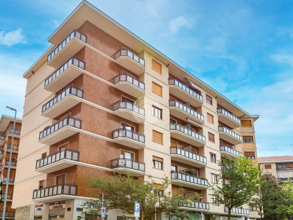 Three-room apartment Corso Francia, Collegno - photo 1