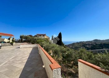 Three-room apartment Strada Vicinale del Colle, Imperia - photo 5