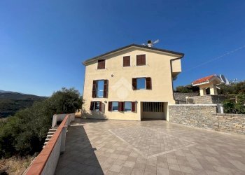 Three-room apartment Strada Vicinale del Colle, Imperia - photo 11