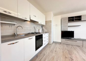 Three-room apartment Strada Vicinale del Colle, Imperia - photo 24
