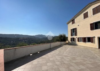 Three-room apartment Strada Vicinale del Colle, Imperia - photo 39