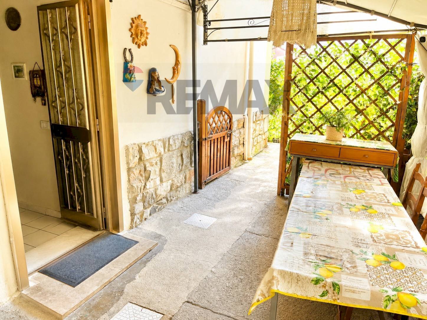 Two-room apartment Via Zagora, 15 
 Campiglia, La Spezia (neighborhood Campiglia) - photo 1