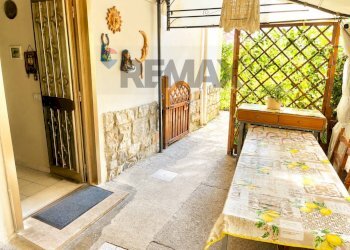 Two-room apartment Via Zagora, 15 
 Campiglia, La Spezia (neighborhood Campiglia) - photo 1
