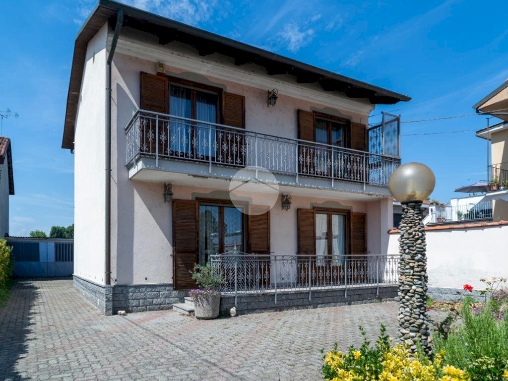 Independent house Corso Galileo Ferraris, Chivasso - photo 3
