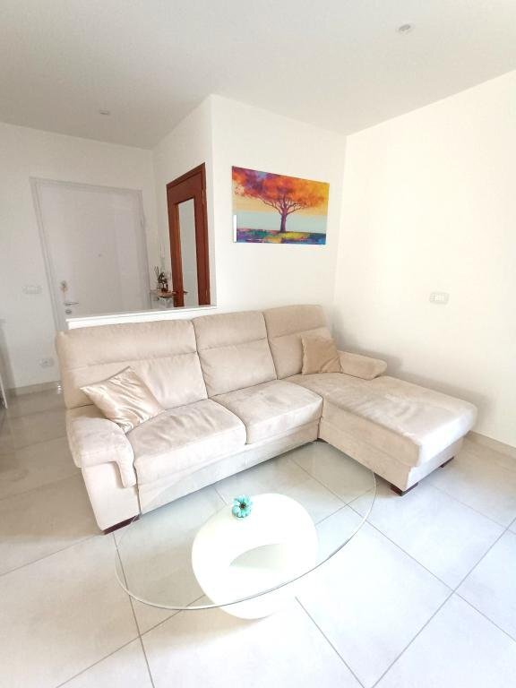 Three-room apartment via Chambery, Aosta - photo 1