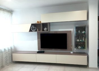 Three-room apartment via Chambery, Aosta - photo 2