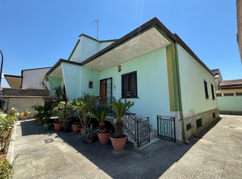 Villa Curti - foto 1