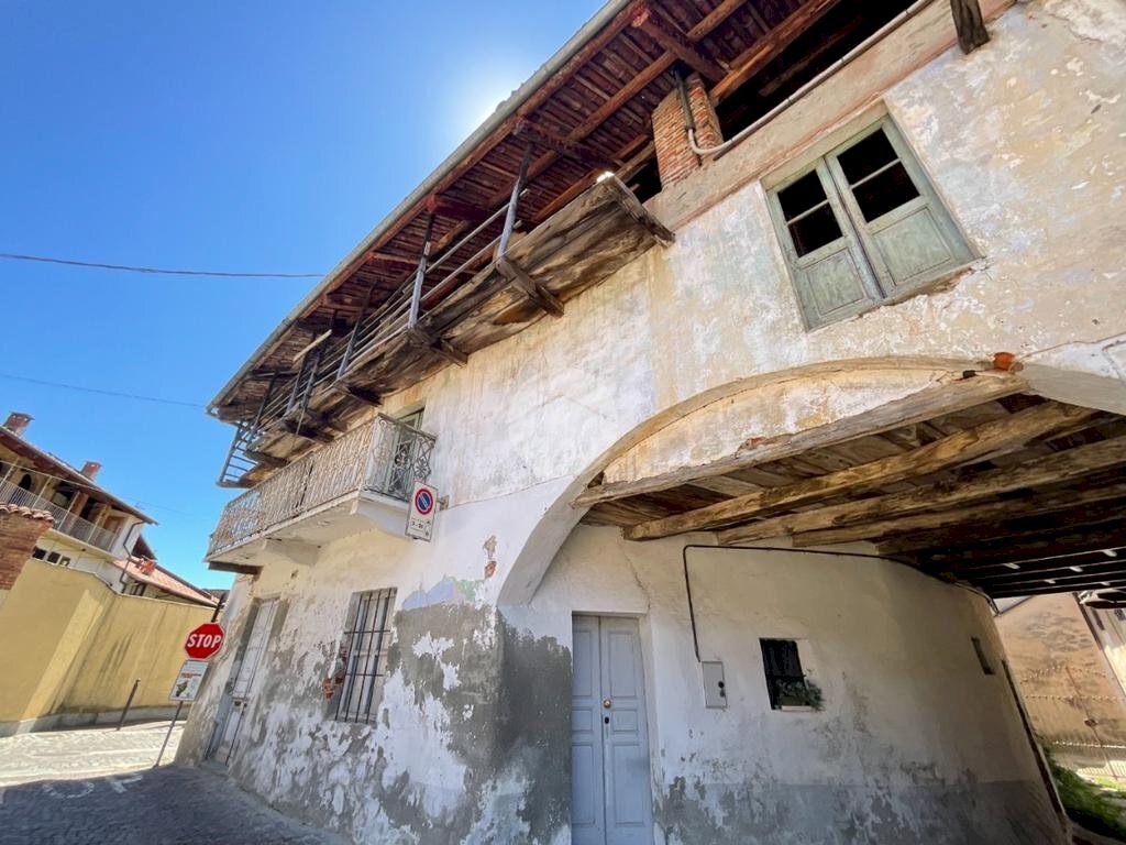 Rustico Piazza Caduti per la Libertà, Balangero - foto 1