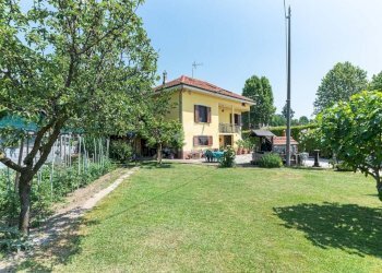 Independent house Strada Corio, San Carlo Canavese - photo 2