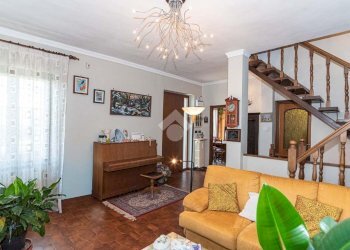 Independent house Strada Corio, San Carlo Canavese - photo 9