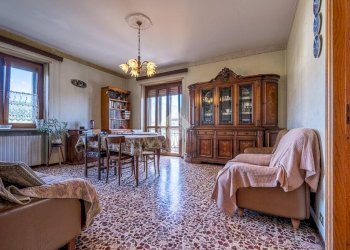 Four-room apartment Via ugo foscolo, San Gillio - photo 17