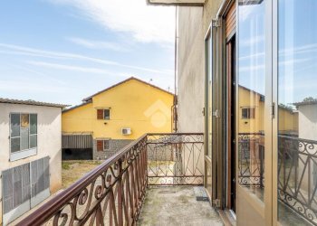 Four-room apartment Via ugo foscolo, San Gillio - photo 18