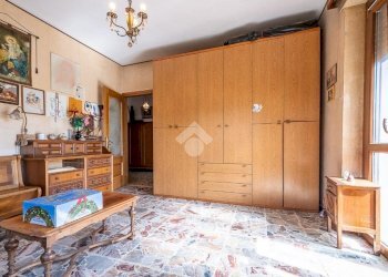 Four-room apartment Via ugo foscolo, San Gillio - photo 25