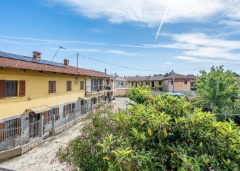 Four-room apartment Via ugo foscolo, San Gillio - photo 30