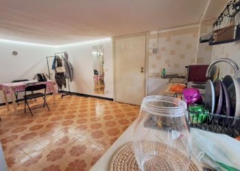 Magazzino Savona (zona Fornaci) - foto 1