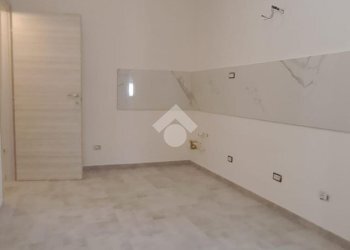 Two-room apartment Via Roma, Medesano - photo 2