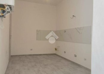 Two-room apartment Via Roma, Medesano - photo 4