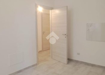 Two-room apartment Via Roma, Medesano - photo 8