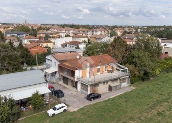 Independent house Via Niccolò Copernico, Cento - photo 48