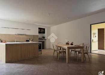 Three-room apartment Via Cavour, Borgolavezzaro - photo 1