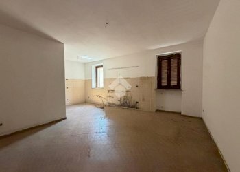 Three-room apartment Via Cavour, Borgolavezzaro - photo 4