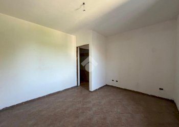 Three-room apartment Via Cavour, Borgolavezzaro - photo 7