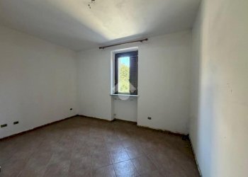 Three-room apartment Via Cavour, Borgolavezzaro - photo 10
