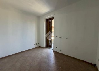 Three-room apartment Via Cavour, Borgolavezzaro - photo 12