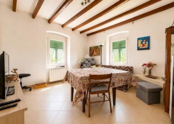Four-room apartment Via U. Maddalena, Vezzano Ligure - photo 1