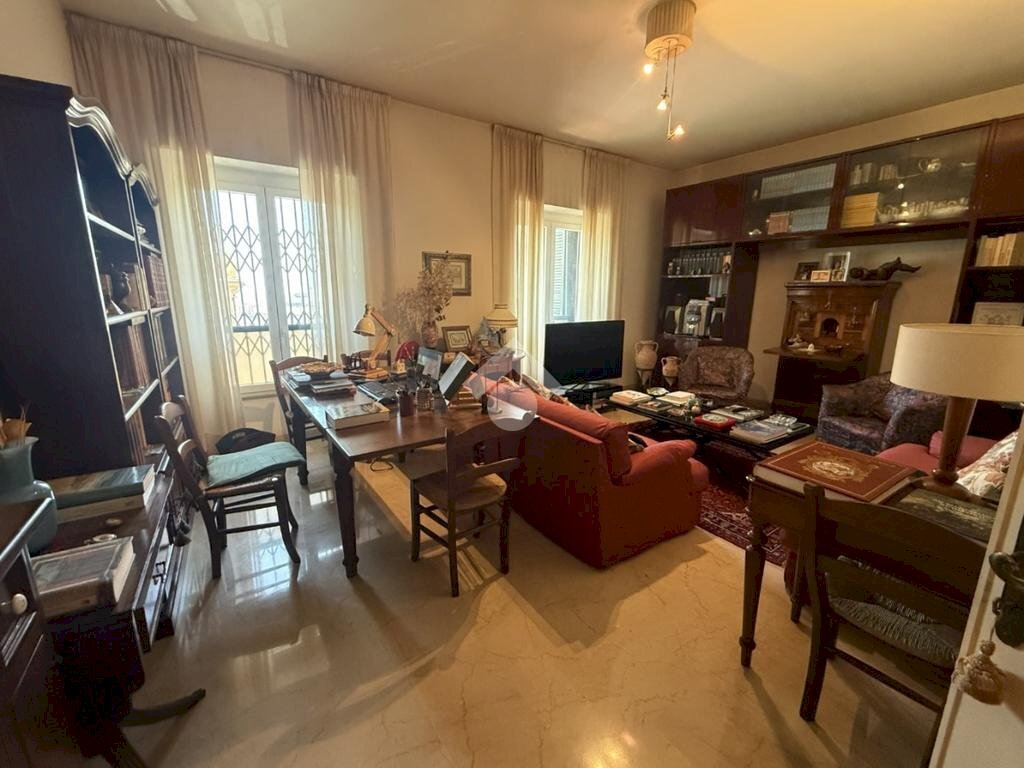 Appartamento Via Contardo, Genova (zona Castelletto) - foto 2