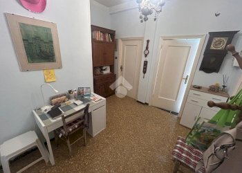 Trilocale Via Antonio Burlando, Genova (zona Staglieno) - foto 6