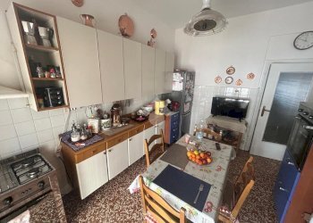 Trilocale Via Antonio Burlando, Genova (zona Staglieno) - foto 12