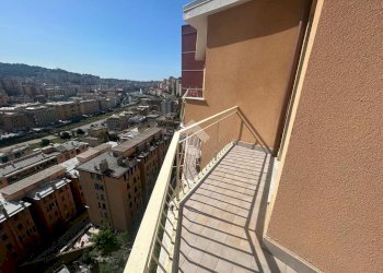 Trilocale Via Antonio Burlando, Genova (zona Staglieno) - foto 25