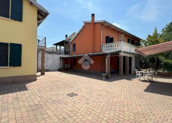 Villa Via Case Vecchie, Parma (zona Ravadese) - foto 2