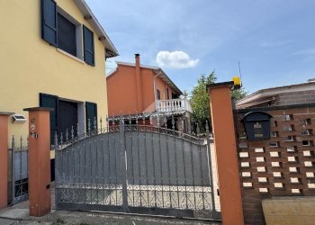 Villa Via Case Vecchie, Parma (zona Ravadese) - foto 34