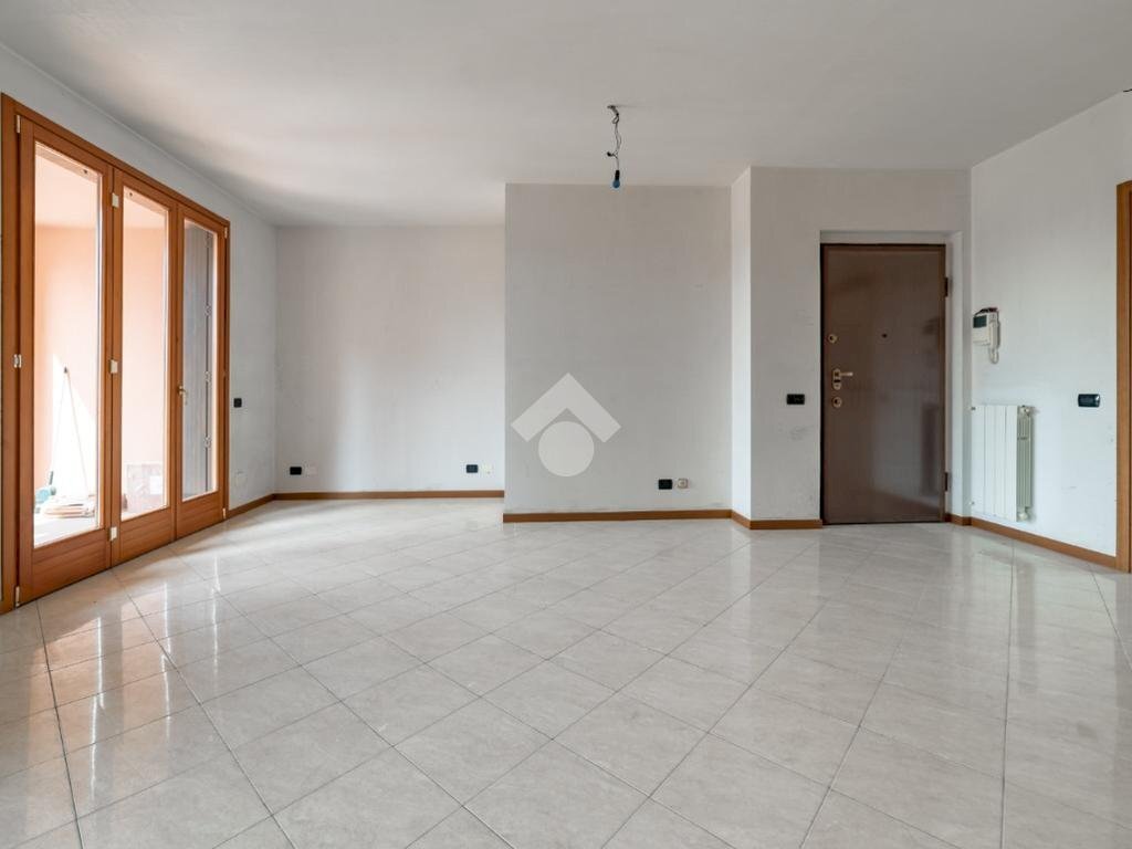 Three-room apartment Piazza Giovanni Falcone e Paolo Borsellino, Paderno Dugnano - photo 2