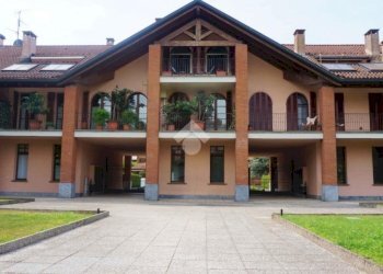 Two-room apartment Via Salvatore Quasimodo, Peschiera Borromeo - photo 18