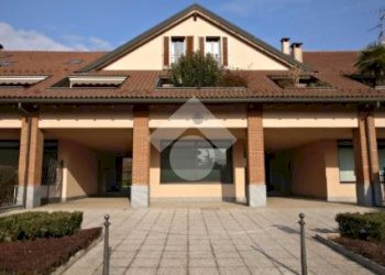 Two-room apartment Via Salvatore Quasimodo, Peschiera Borromeo - photo 19