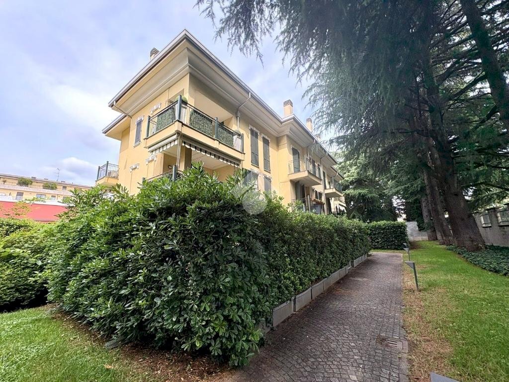 Two-room apartment Via XX Settembre, Legnano - photo 1