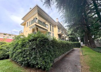 Two-room apartment Via XX Settembre, Legnano - photo 1