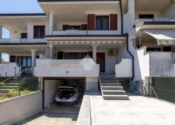 Portion of a house Via VI Novembre, Trezzano Rosa - photo 45