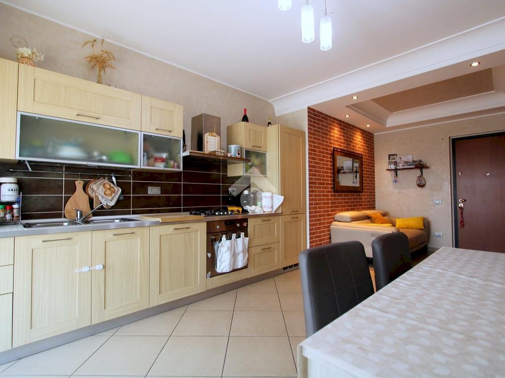 Three-room apartment Via Santa Maria, Bareggio - photo 3