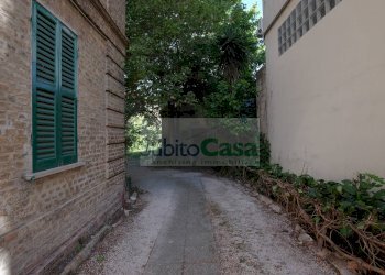 Foto 46 - Quadrilocale Via Amendola
 
33, San Giovanni Teatino - foto 46
