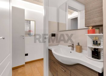 Bagno - Bilocale Via Ajaccio
 
3, Milano - foto 8